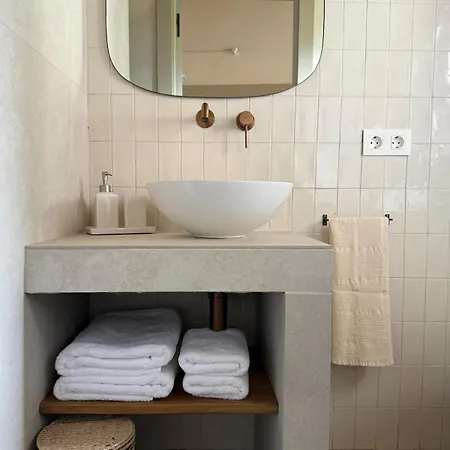 Caseria De Valeri Casa El Lagar *