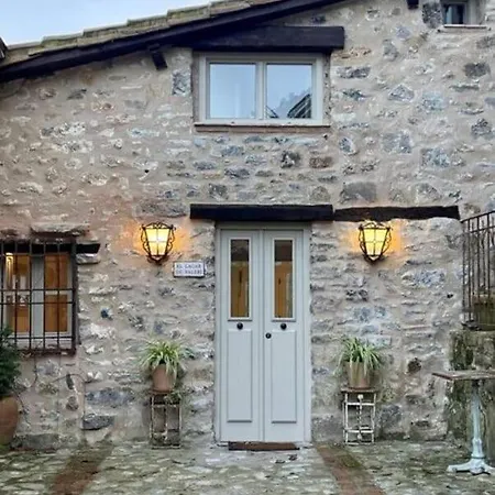 Casa vacanze Caseria De Valeri Casa El Lagar Villaviciosa (Asturias)